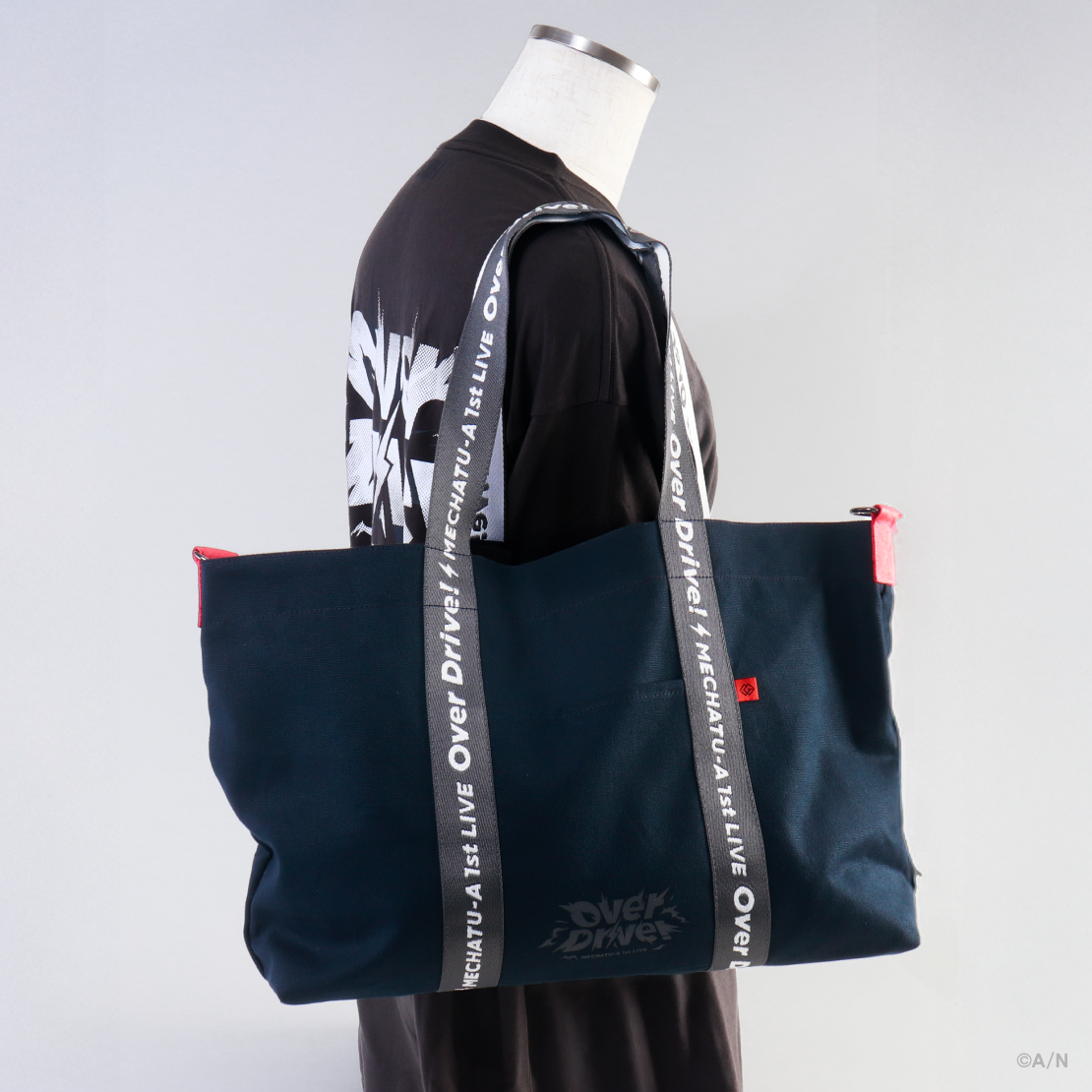[Pre-order] Nijisanji 【MECHATU-A 1st LIVE】2-Way Handbag【MECHATU-A 1st LIVE "Over Drive!"】