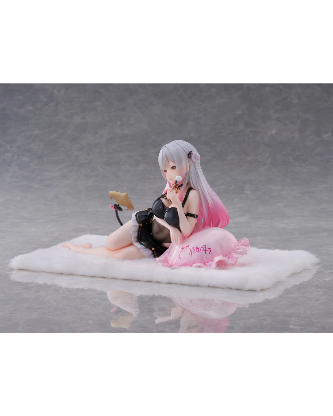 [pre-order] 周防パトラ(Patra Suou)  Gaming clothes version 1/6 Figure (H: ~130mm)