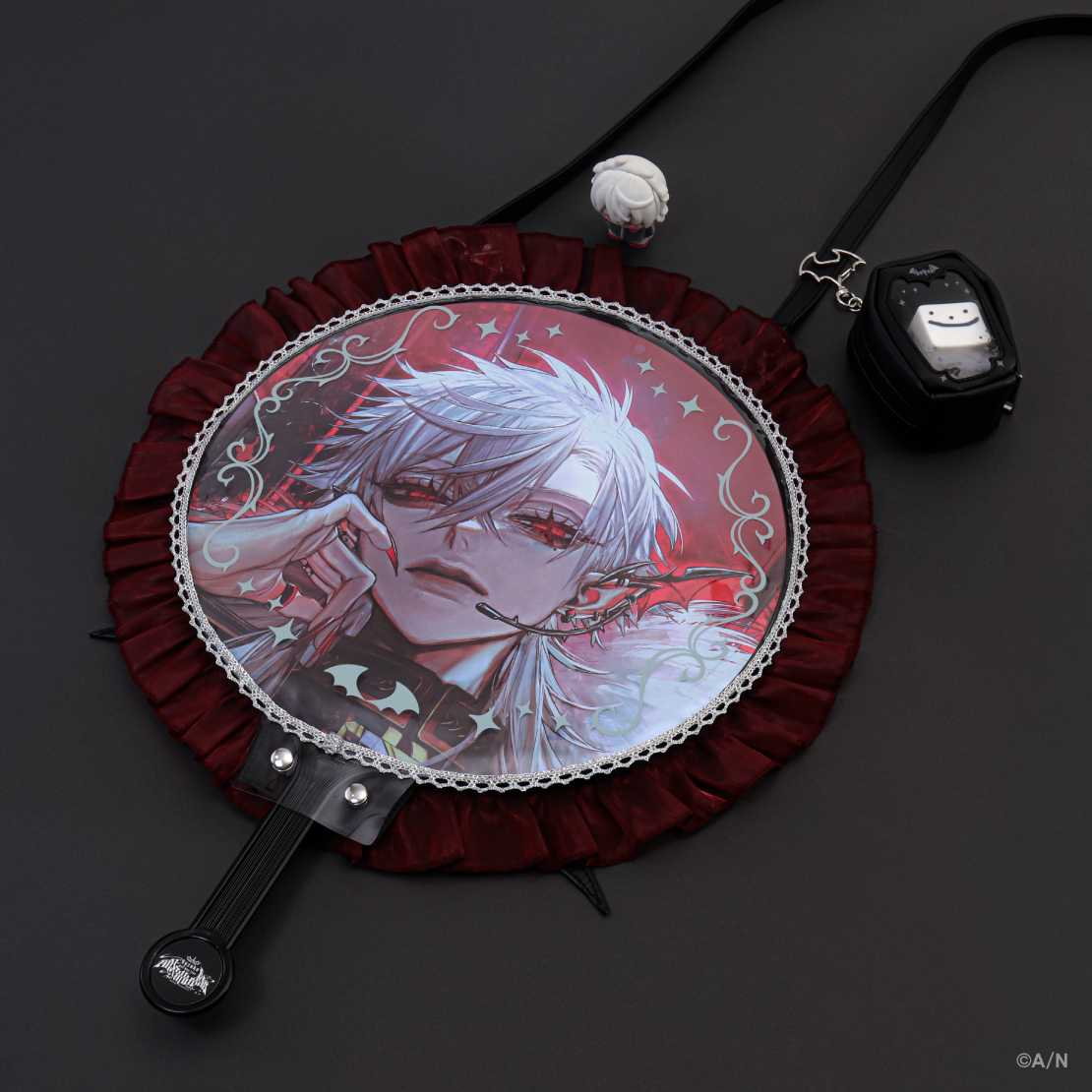 [Pre-order] Nijisanji 【葛葉 ワンマン LIVE】うちわケースショルダー(Hand Fan Box  with Shoulder Strap)【Kuzuha One-Man Live Bloody Alexandrite】