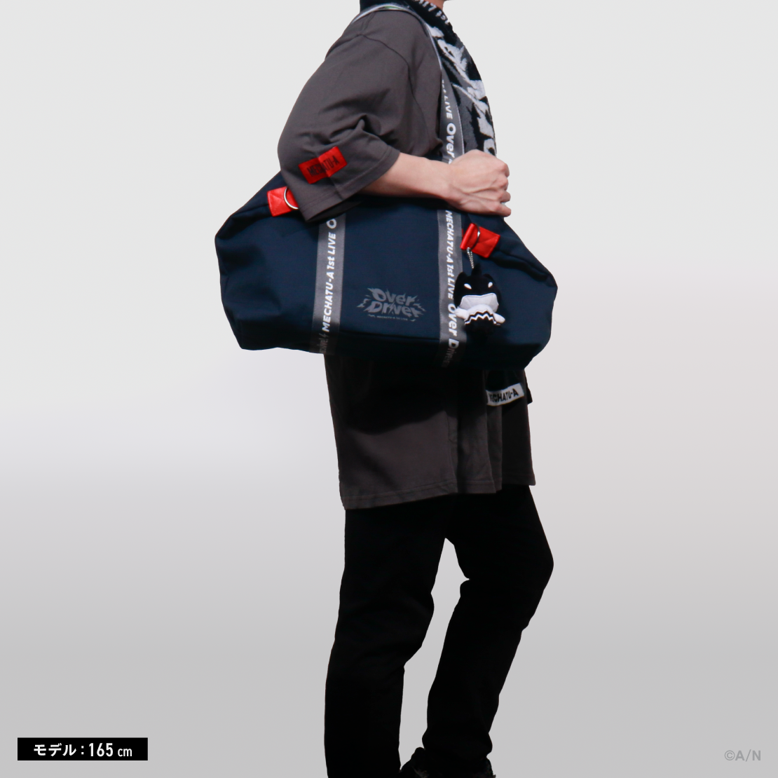 [預訂] Nijisanji 【MECHATU-A 1st LIVE】ビッグシルエットTシャツ (T恤) 【MECHATU-A 1st LIVE "Over Drive!"】