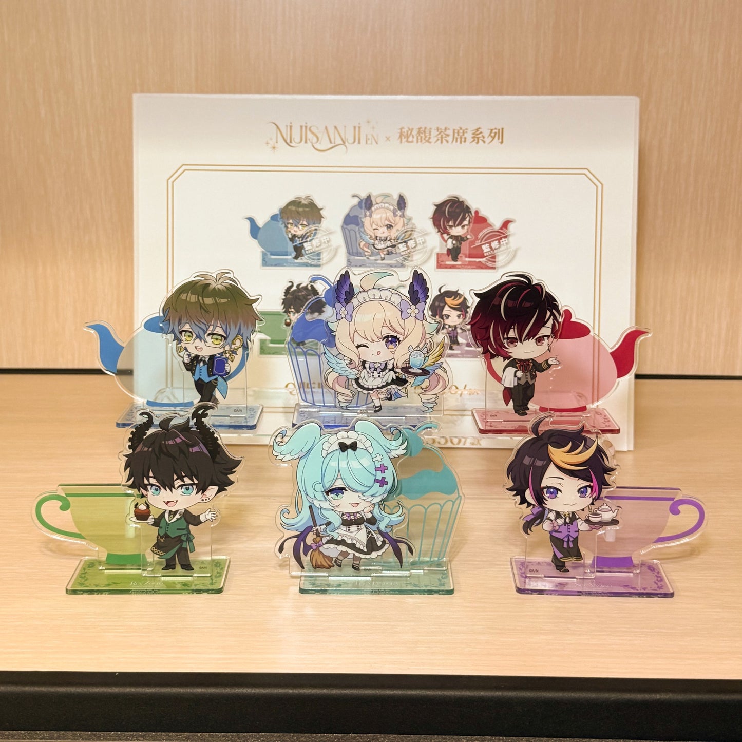  [pre-order]  Nijisanji  [NIJISANJI EN x FanFans cafe] Goods