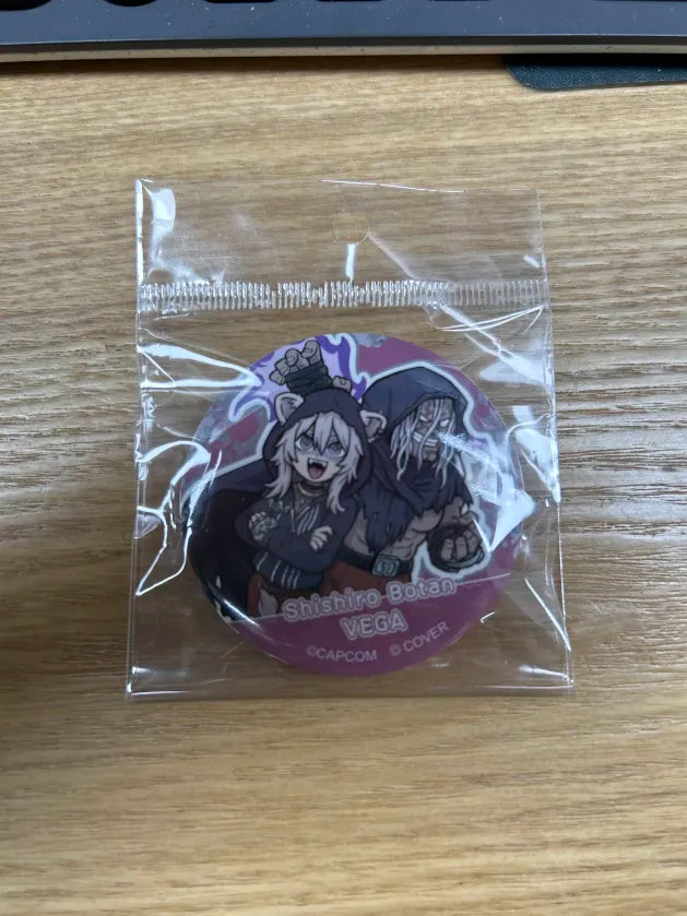 現貨 CAPCOM限定 獅白ぼたん×ベガ 缶バッジ
