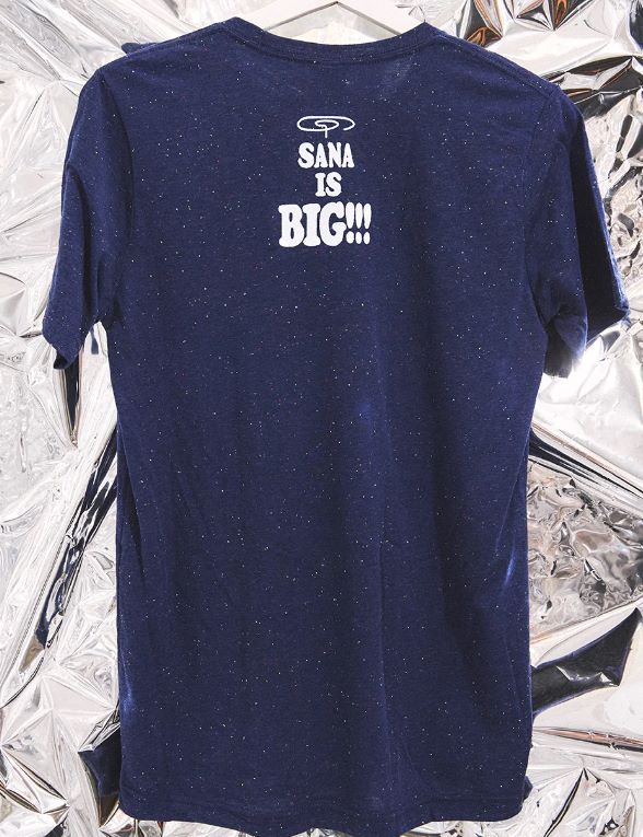 「現貨」Hololive EX x Omocat 衣服周邊 - Holo sana T-shirt